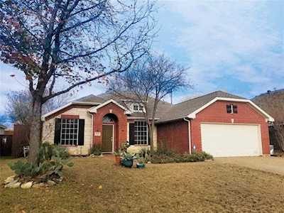 1621 Ash Lane Corinth, TX 76210