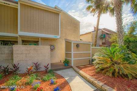1747 Seminole Rd Atlantic Beach, FL 32233