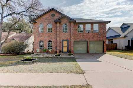 8009 Cutler Ridge PL Austin, TX 78749