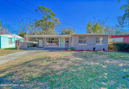 10253 Briarcliff Rd Jacksonville, FL 32218