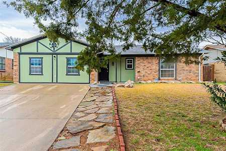 3050 Gene Lane Haltom City, TX 76117
