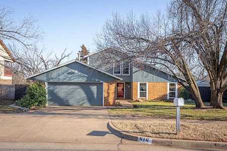 616 Lakeside Circle Edmond, OK 73012