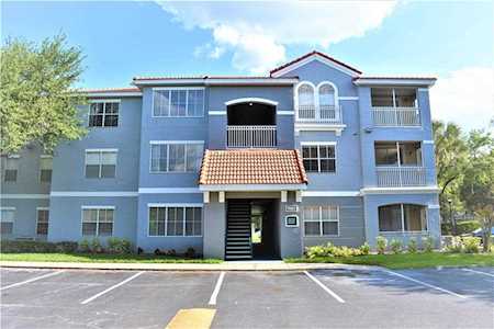 18001 Richmond Place Dr #936 Tampa, FL 33647