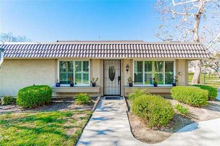 5312 Tufton Street Westminster, CA 92683