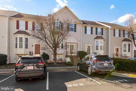 529 Kalmia Square NE Leesburg, VA 20176