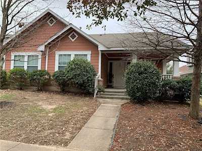 133 Steele Kyle, TX 78640