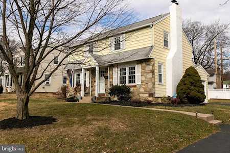 2137 Rush Rd Abington, PA 19001