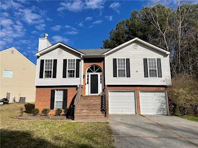3703 Crescent Hill Ln NW Acworth, GA 30101