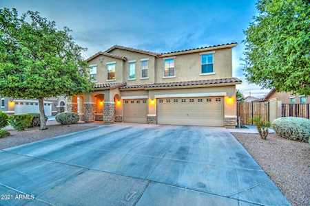 2874 E Sports Court Gilbert, AZ 85298
