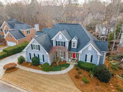 195 Willow Brook Dr Roswell, GA 30076