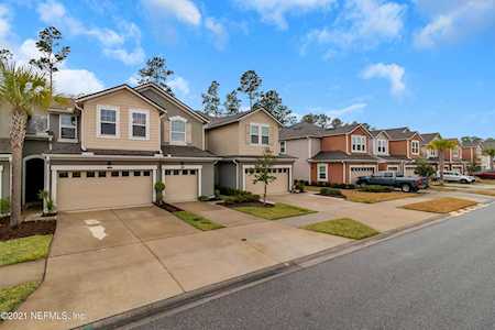 221 Richmond Dr St Johns, FL 32259