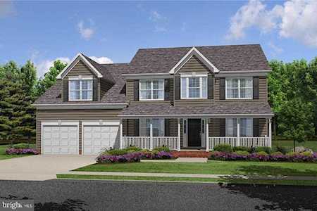2070 St Pauls Ct Prince Frederick, MD 20678