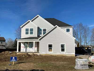 135 Mohican Lane Pataskala, OH 43062