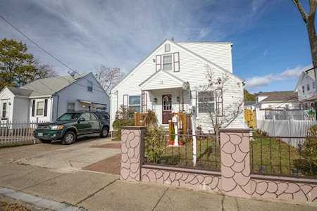 11 Beetle St Providence, RI 02909