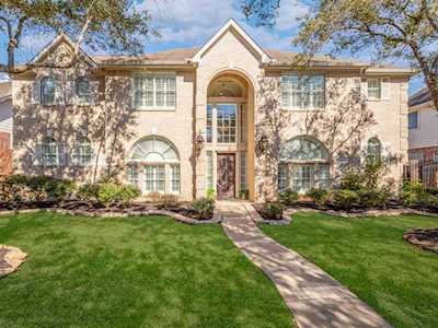 17506 Shadow Lawn Way Houston, TX 77095