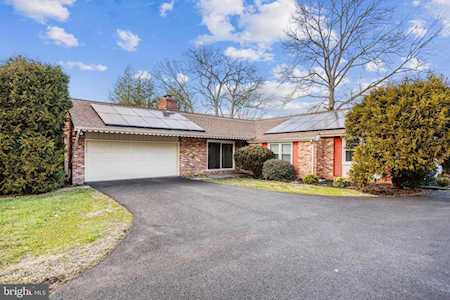 2112 Cedar Circle Dr Catonsville, MD 21228