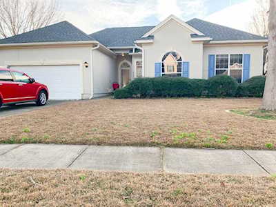6107 Fieldstone Circle Charleston, SC 29414