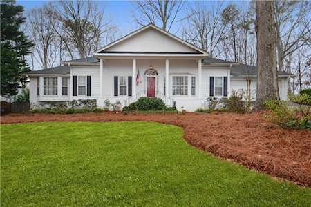 1370 Land O Lakes Dr Roswell, GA 30075