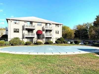 8 Kenmar Dr #61 Billerica, MA 01821