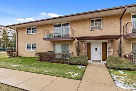6130 S Kensington Ave #201B Countryside, IL 60525