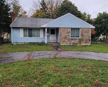 273 Neponset Valley Pkwy Boston, MA 02136
