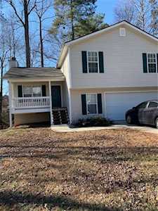 1957 Walden Park Dr Snellville, GA 30078