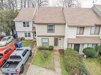 2304 Merl Circle Virginia Beach, VA 23455