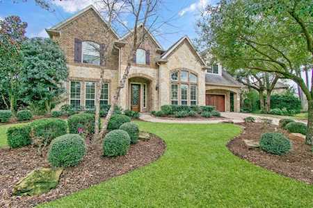 38 N Beech Springs Circle Spring, TX 77389
