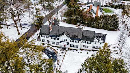 1 Colonial Green Loudonville, NY 122111703