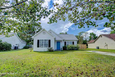 807 Autumn Leaves Court Wilmington, NC 28411