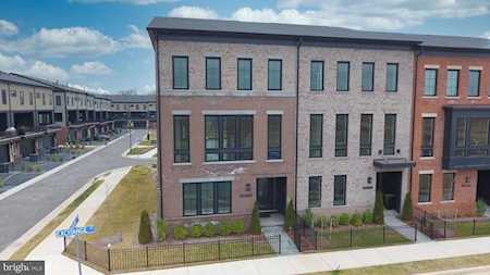 20213 Exchange St Ashburn, VA 20147
