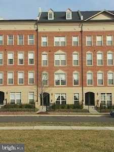 7971 Crescent Park Dr #161 Gainesville, VA 20155