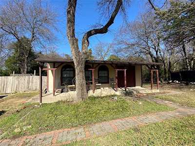 1319 Circle Drive Duncanville, TX 75137