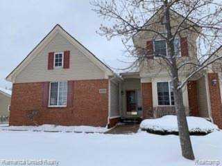 4410 Willow View Crt Ct #14 Howell, MI 48843