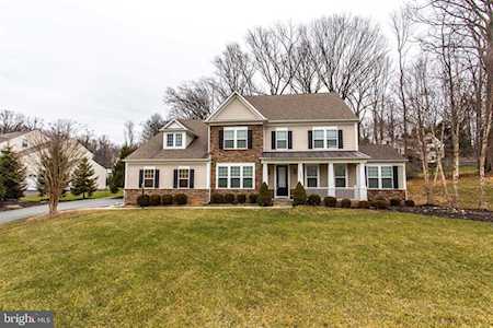 1303 Scotts Run Rd Mclean, VA 22102