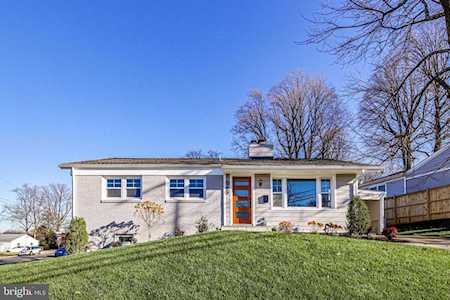 949 Mckinley Rd Arlington, VA 22205