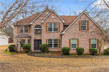 3735 Patheon Circle Snellville, GA 30039
