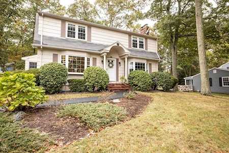 336 Swanee Dr Dighton, MA 02764
