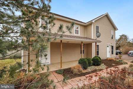 6601 Catlett Rd Bealeton, VA 22712