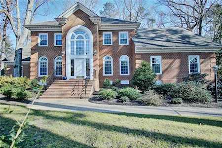112 Royal Musselburgh Williamsburg, VA 23188