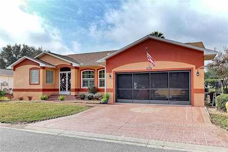 32657 Oak Park Dr Leesburg, FL 34748