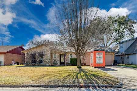 2508 Hollywood Drive Arlington, TX 76013