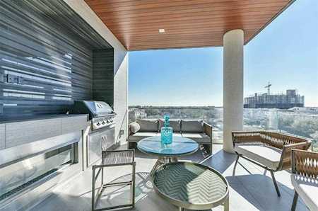5104 Caroline St Houston, TX 77004