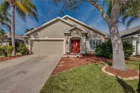 8864 Cedar Hollow Dr Fort Myers, FL 33912