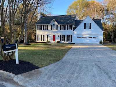 1509 Cumberland Ct Alpharetta, GA 30009