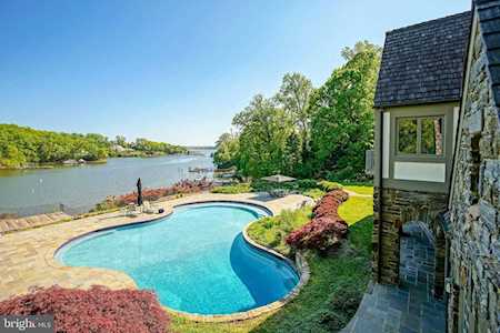 869 Childs Point Rd Annapolis, MD 21401