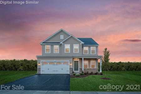 4714 Green Mountain Dr Harrisburg, NC 28075