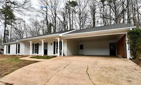 4832 Wade Valley Way Cumming, GA 30040