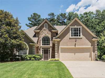 2415 Northwood Dr Alpharetta, GA 30004