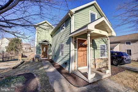 319 1st St Berryville, VA 22611